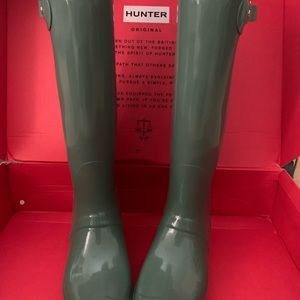 Sage green hunter boots